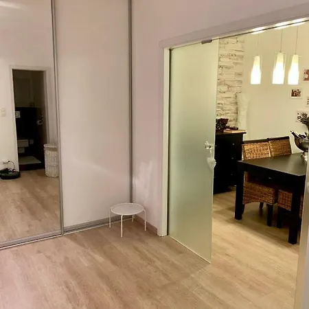 Cozy, Beautiful View, Parking, 1 Stop By Train To Old Town Apartmán *