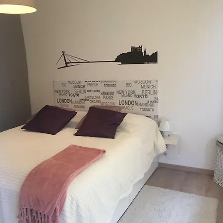 Cozy, Beautiful View, Parking, 1 Stop By Train To Old Town Apartment Bratislava