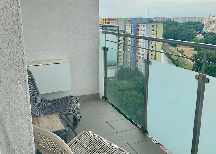 Apartamento Cozy, Beautiful View - 1 Stop By Train To Old Town