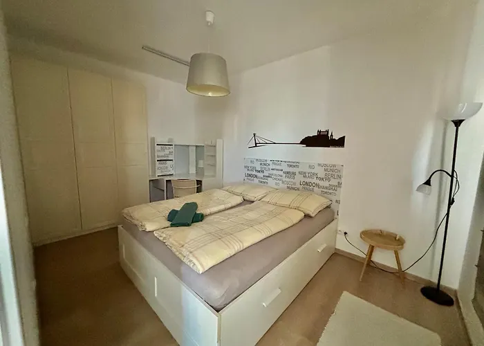 Cozy, Beautiful View - 1 Stop By Train To Old Town * Bratislava