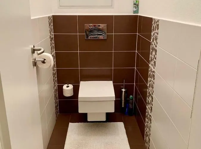 Διαμέρισμα Cozy, Beautiful View - 1 Stop By Train To Old Town *